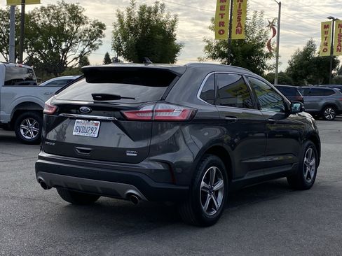 Used 2020 Ford Edge SEL w/ Convenience Package image 3