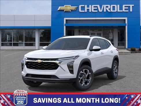 New 2026 Chevrolet Trax LT w/ Driver Confidence Package FWD image 6