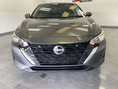 Used 2025 Nissan Sentra S FWD image 8