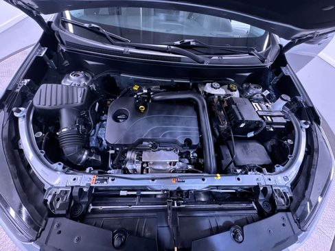 Used 2023 Chevrolet Equinox LS image 11