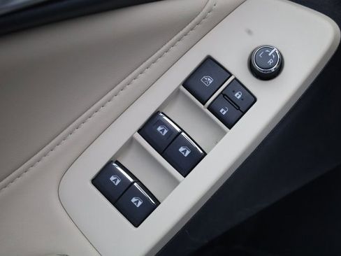 Used 2021 Toyota Avalon XLE w/ Carpet Mat Package (TMS) image 15