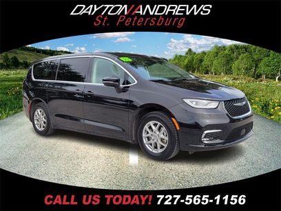 Used 2023 Chrysler Pacifica Touring-L