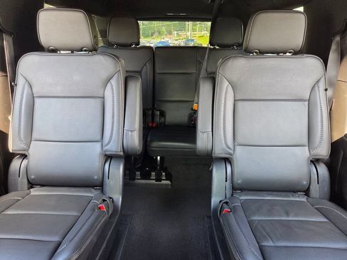 Used 2023 GMC Yukon XL Denali w/ Denali Reserve Package AWD/4WD image 11