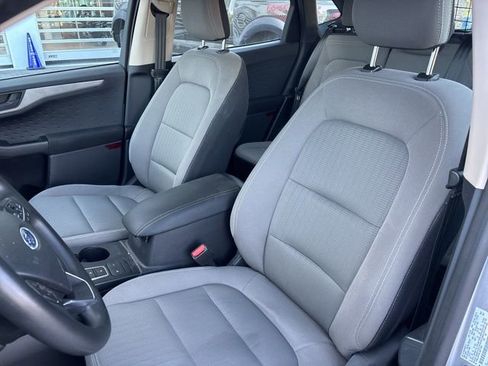 Used 2020 Ford Escape S image 6