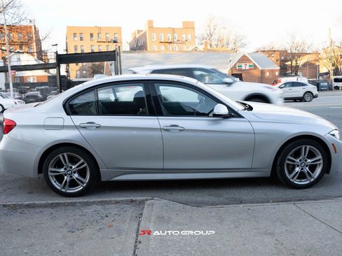 Used 2017 BMW 330i xDrive Sedan image 4