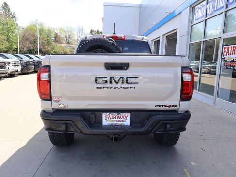 New 2026 GMC Canyon AT4X w/ AT4X AEV Edition AWD/4WD image 9