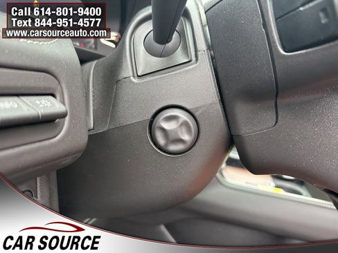 Used 2024 GMC Yukon Denali Ultimate image 31