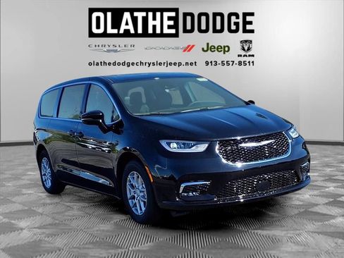 New 2026 Chrysler Pacifica Select image 29