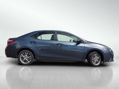Used 2015 Toyota Corolla LE FWD image 4
