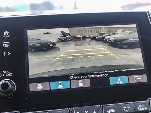 Used 2021 Honda Odyssey Touring image 25