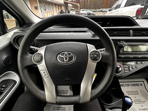 Used 2013 Toyota Prius C Three image 10