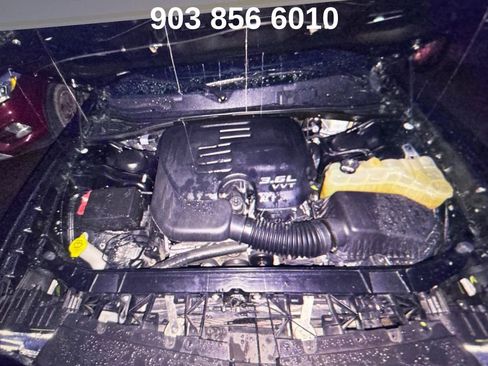 Used 2021 Dodge Challenger SXT w/ Plus Package image 6