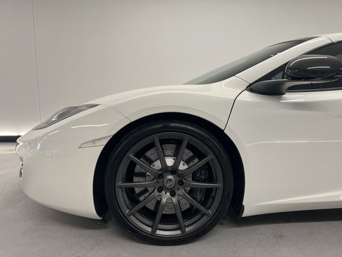 Used 2014 McLaren MP4-12C Spider RWD image 36