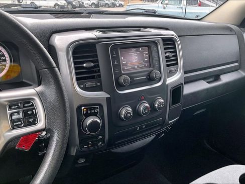 Used 2024 RAM 1500 Classic SLT image 6