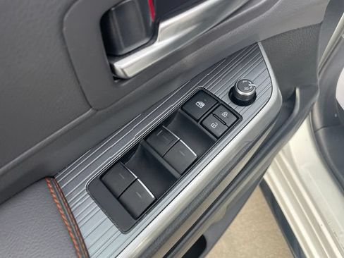 Used 2021 Toyota Sienna XSE FWD image 21