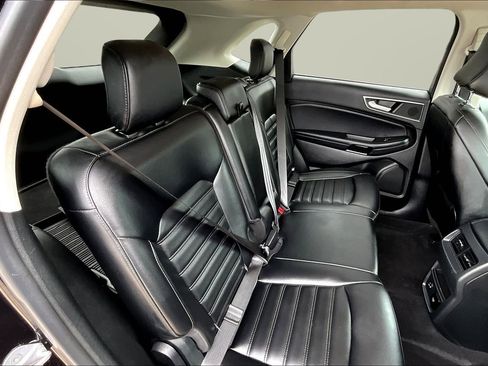 Used 2022 Ford Edge SEL w/ Convenience Package image 17