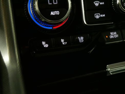 Used 2021 GMC Yukon XL Denali w/ Denali Ultimate Package AWD/4WD image 30