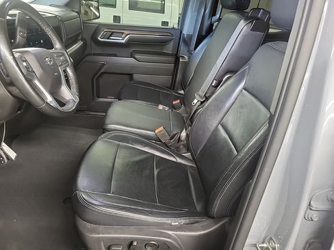 Used 2024 Chevrolet Silverado 1500 RST w/ Protection Package RWD image 8