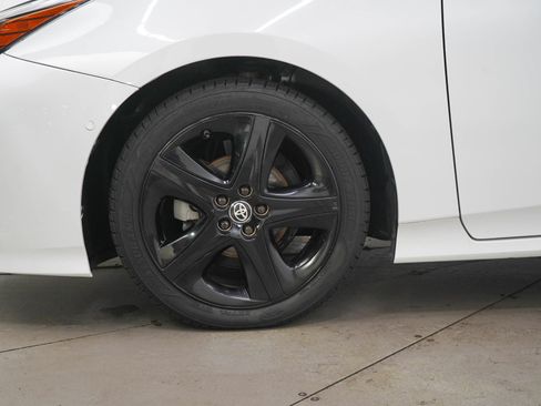 Used 2021 Toyota Prius FWD image 26