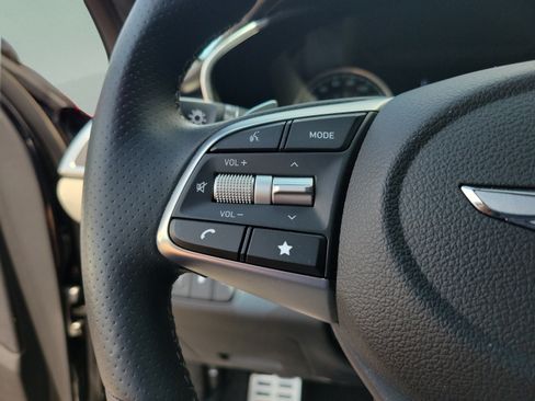 Used 2023 Genesis G70 3.3T w/ Sport Prestige Package RWD image 23