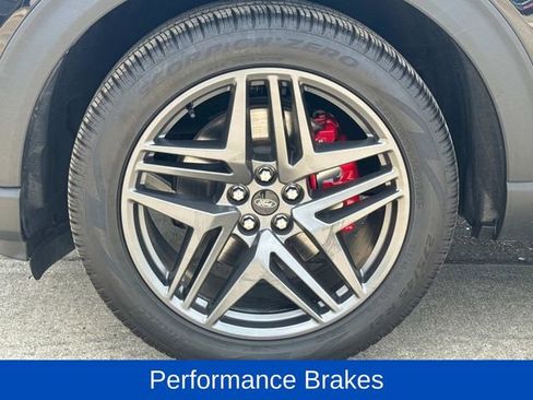 Used 2025 Ford Explorer ST-Line w/ ST-Line Street Pack image 6