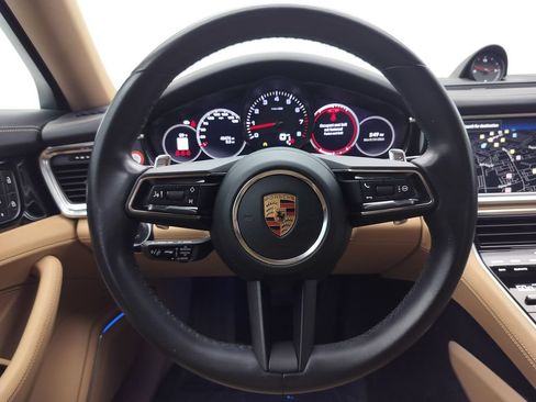 Certified 2023 Porsche Panamera 4 Platinum Edition AWD/4WD image 16