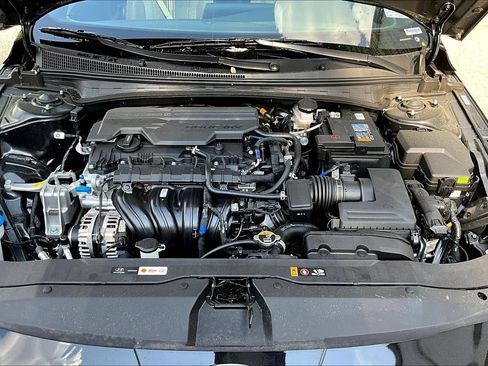 Used 2026 Hyundai Elantra SEL Sport Premium w/ Cargo Package FWD image 29