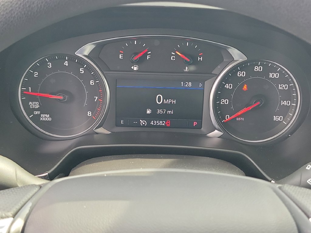 Used 2025 Chevrolet Blazer LT FWD image 26
