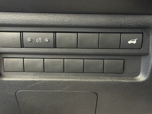 Used 2024 Mitsubishi Outlander SE FWD image 42