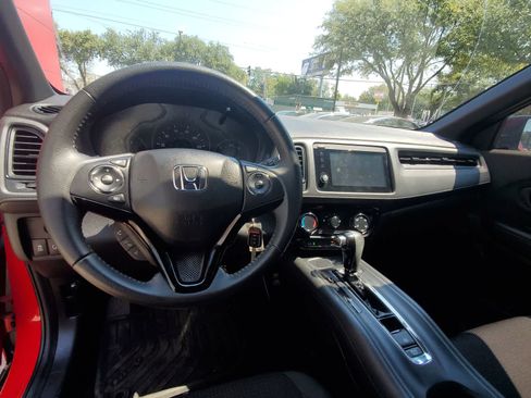 Used 2022 Honda HR-V Sport image 13