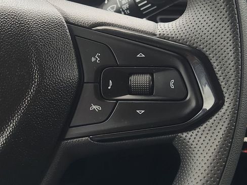 Used 2026 Chevrolet Trax LT image 30