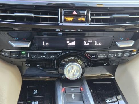 Used 2024 Acura MDX FWD image 24