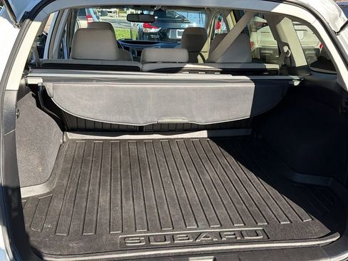 Used 2014 Subaru Outback 2.5i Premium image 13