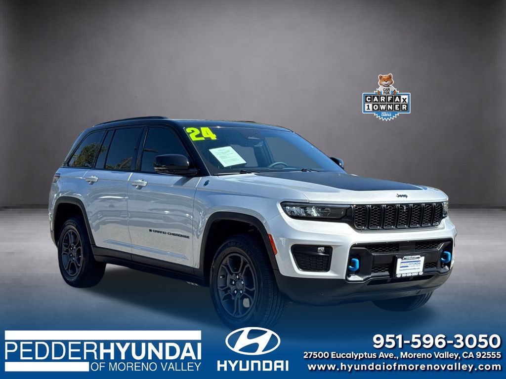 Used 2024 Jeep Grand Cherokee Trailhawk AWD/4WD image 1