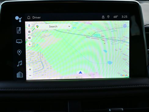 Used 2022 Chevrolet Tahoe Z71 w/ Luxury Package image 15