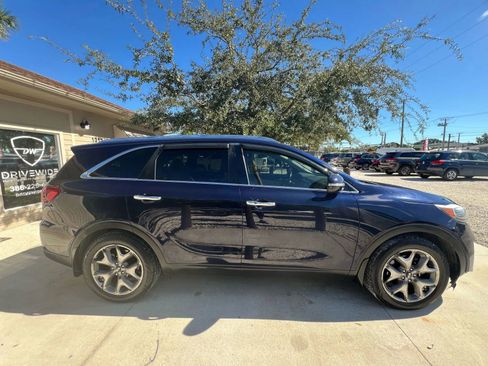 Used 2019 Kia Sorento EX FWD image 4