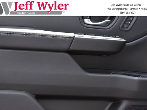 New 2025 Honda Pilot Touring image 11