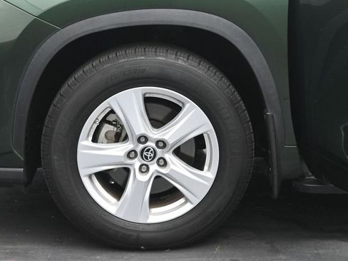 Used 2023 Toyota Highlander L image 36