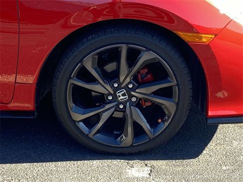 Used 2017 Honda Civic Sport image 10