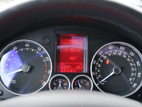 Used 2008 Volkswagen R32 image 15