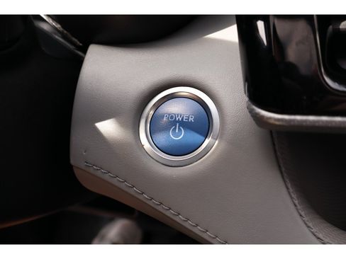 Used 2021 Toyota Highlander Platinum FWD image 42