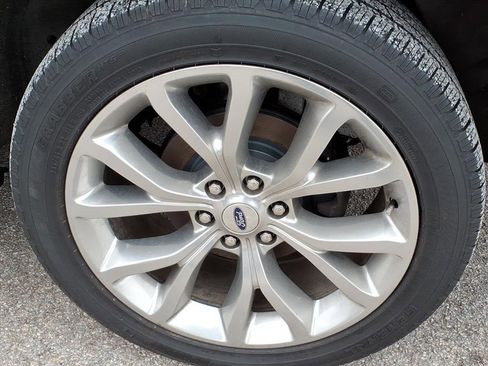 Used 2019 Ford Expedition Max Platinum image 7