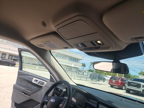 Used 2021 Ford Explorer 2WD image 30