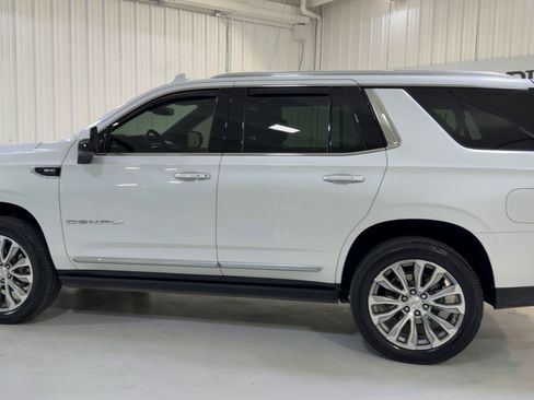 Used 2023 GMC Yukon Denali image 7