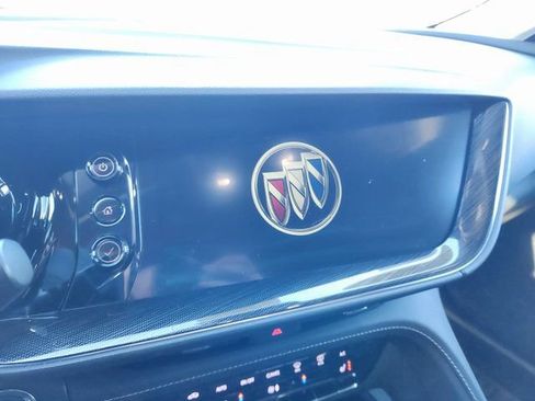 Used 2023 Buick Envision Essence image 13