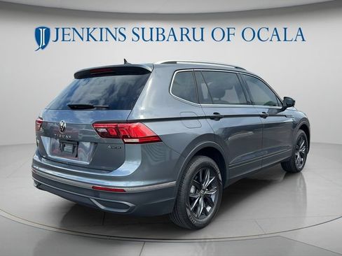 Used 2024 Volkswagen Tiguan SE AWD/4WD image 3