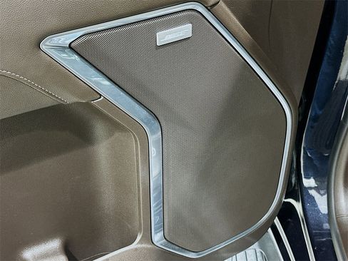 Used 2024 GMC Sierra 1500 SLT image 19