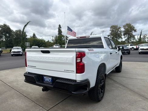 Used 2025 Chevrolet Silverado 1500 Custom Trail Boss AWD/4WD image 6