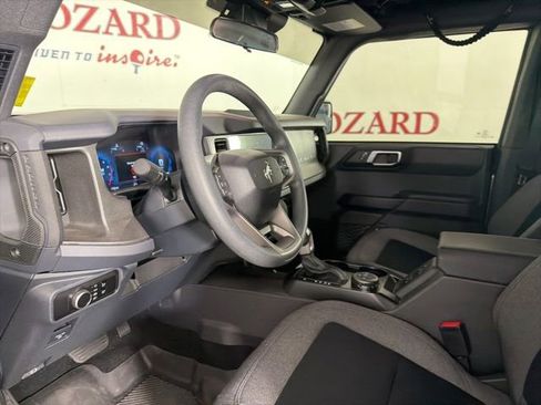 Used 2025 Ford Bronco 4-Door AWD/4WD image 12