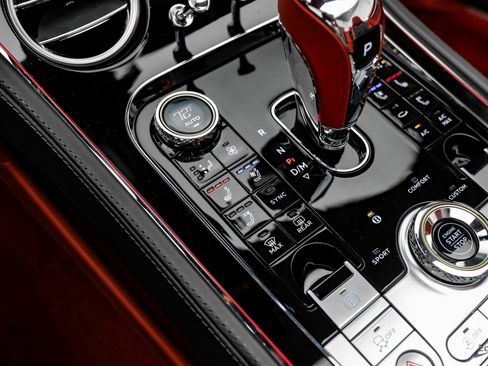 Used 2022 Bentley Continental GT image 66